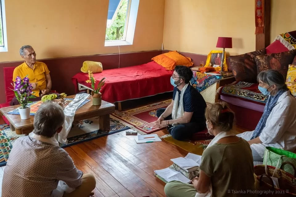Yangsi Rinpoche with students at the Vajra Yogini Institute