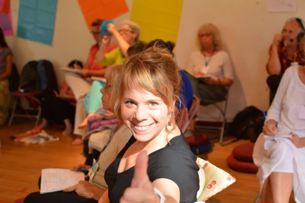 A student at the Institut Vajra Yogini